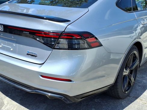 Used 2023 Honda Accord Sport image 11