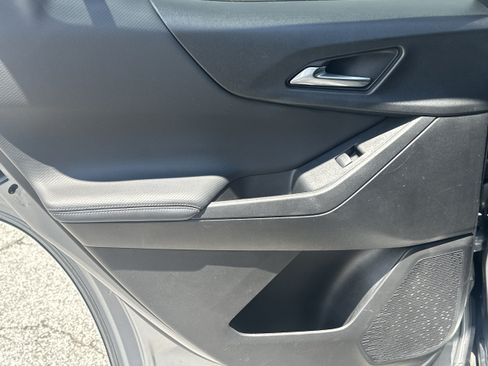 Used 2025 Chevrolet Equinox LT FWD image 21