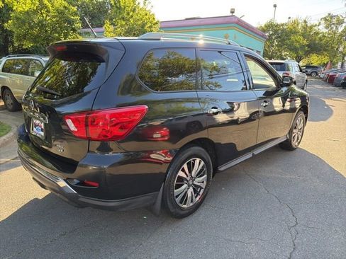 Used 2018 Nissan Pathfinder S AWD/4WD image 5