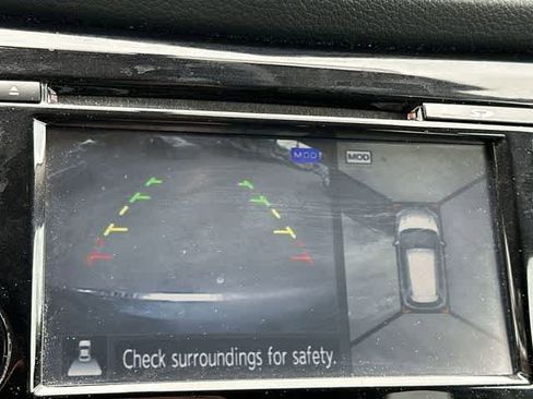 Used 2014 Nissan Rogue SL w/ SL Premium Package image 15