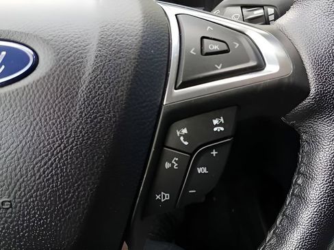 Used 2022 Ford Edge SEL AWD/4WD image 19