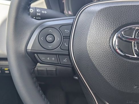 Used 2026 Toyota Corolla SE image 21