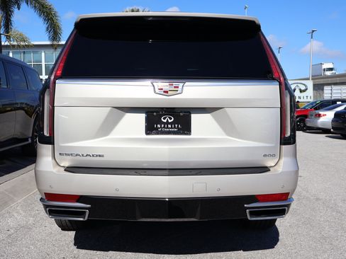 Used 2021 Cadillac Escalade Premium Luxury w/ Driver Assist Tech Package image 8