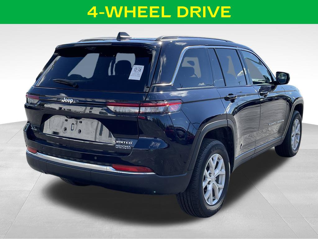 Used 2023 Jeep Grand Cherokee Limited w/ Luxury Tech Group II AWD/4WD image 7