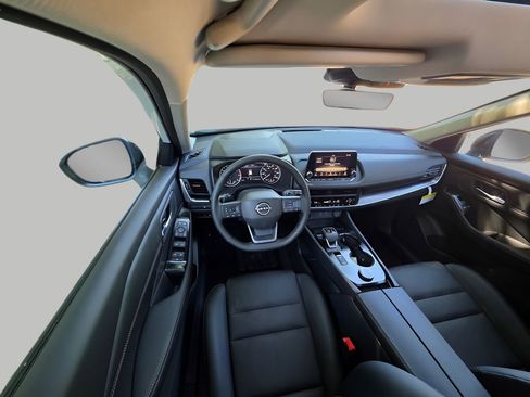 New 2026 Nissan Rogue SV AWD/4WD image 13