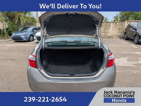 Used 2015 Toyota Corolla LE FWD image 13