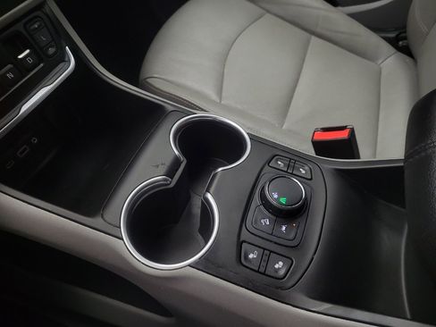 Used 2021 GMC Terrain SLT FWD image 26