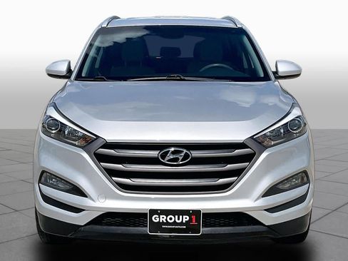 Used 2016 Hyundai Tucson SE w/ Option Group 02 AWD/4WD image 3