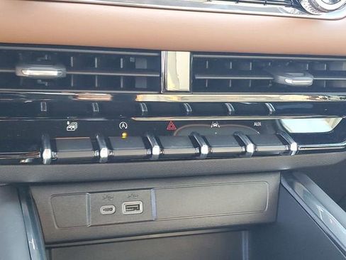 New 2026 GMC Canyon AT4 AWD/4WD image 24