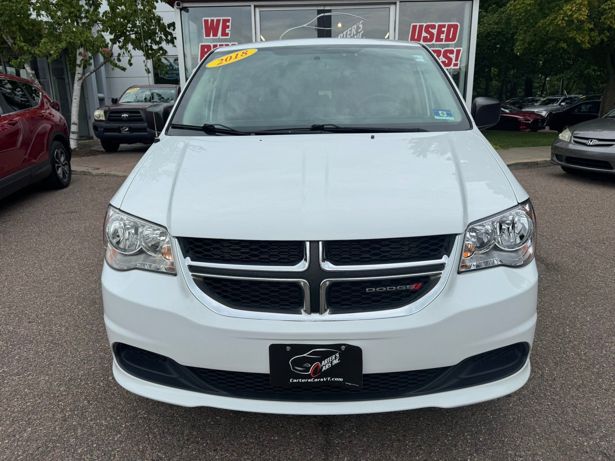 Used 2018 Dodge Grand Caravan SE w/ UConnect Hands-Free Group FWD image 3