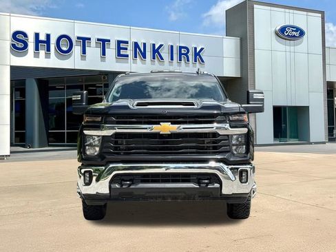 Used 2024 Chevrolet Silverado 3500 LT w/ Texas Edition AWD/4WD image 2