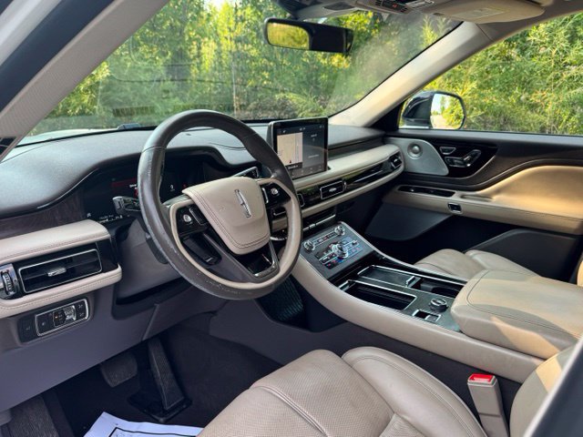 Used 2020 Lincoln Aviator Reserve w/ Equipment Group 202A AWD/4WD image 9