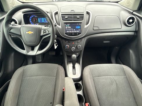 Used 2016 Chevrolet Trax LS w/ LPO, Cargo Package FWD image 17