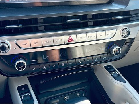 Used 2024 Kia Telluride S w/ S Sunroof Package AWD/4WD image 19