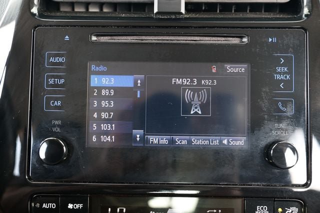 Used 2019 Toyota Prius XLE FWD image 37