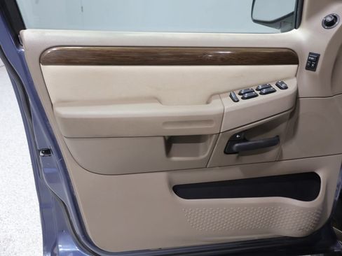 Used 2004 Ford Explorer Eddie Bauer AWD/4WD image 18