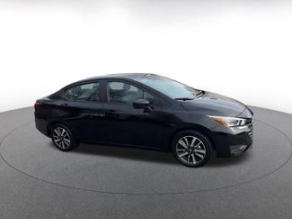 Used 2025 Nissan Versa SV video 2