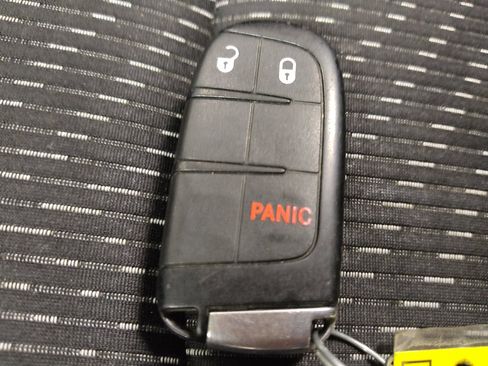 Used 2018 Dodge Journey SE w/ Popular Equipment Group FWD image 32