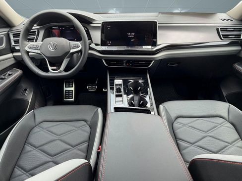 New 2026 Volkswagen Atlas Peak Edition AWD/4WD image 15