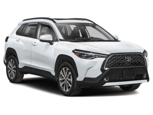 Used 2025 Toyota Corolla Cross XLE image 6