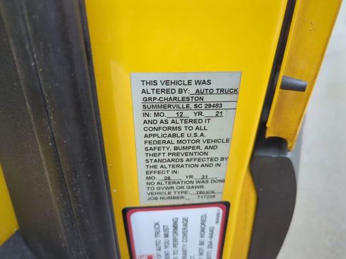 Used 2021 Mercedes-Benz Sprinter 2500 image 11