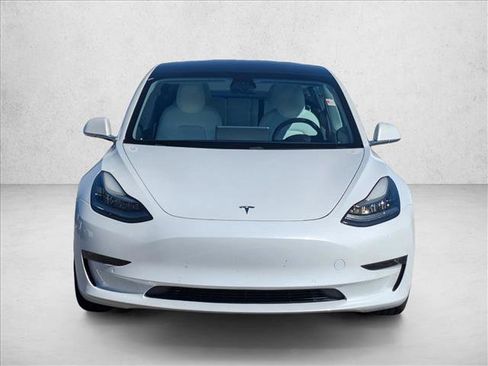 Used 2018 Tesla Model 3 Long Range image 2