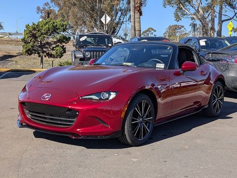 New 2025 MAZDA MX-5 Miata Grand Touring w/ Appearance Package image 6