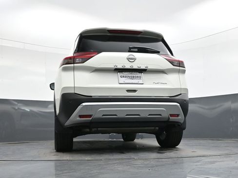 Used 2022 Nissan Rogue Platinum w/ Head-Up Display Package image 40