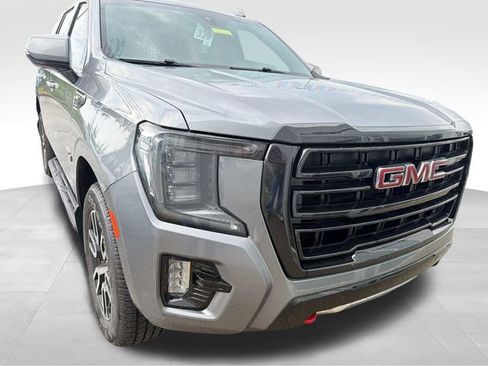 Used 2022 GMC Yukon AT4 w/ Max Trailering Package AWD/4WD image 2