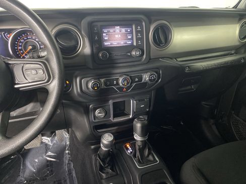 Used 2021 Jeep Wrangler Sport AWD/4WD image 22