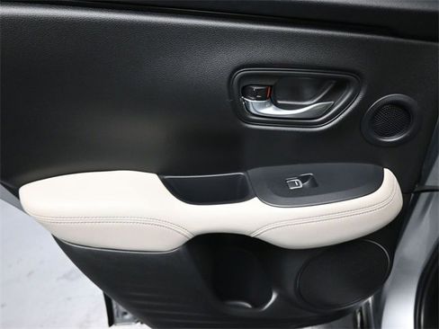 Certified 2024 Honda HR-V EX-L image 23