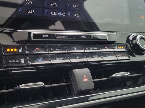 Used 2021 Toyota Highlander Platinum image 35