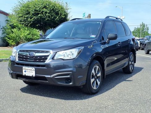 Used 2018 Subaru Forester 2.5i w/ Alloy Wheel Package AWD/4WD image 3