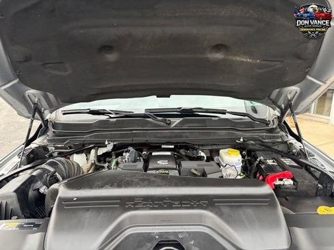 Used 2024 RAM 2500 Laramie AWD/4WD image 18