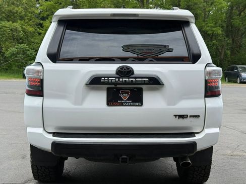 Used 2017 Toyota 4Runner TRD Pro AWD/4WD image 5