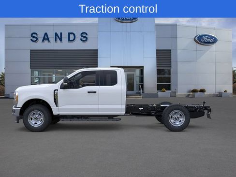 New 2026 Ford F350 XL w/ XL Chrome Package AWD/4WD image 3