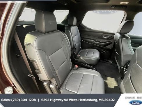 Used 2023 Chevrolet Traverse LT w/ LT Premium Package image 20