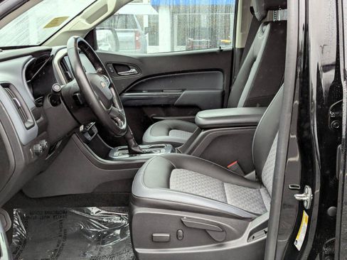 Used 2018 Chevrolet Colorado Z71 AWD/4WD image 8