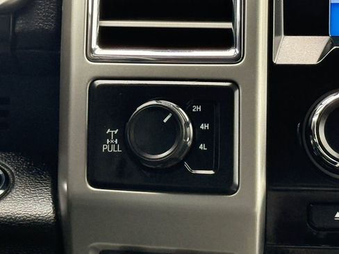 Used 2017 Ford F250 Lariat w/ Lariat Ultimate Package image 30