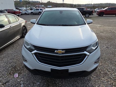 Used 2018 Chevrolet Equinox LT image 2