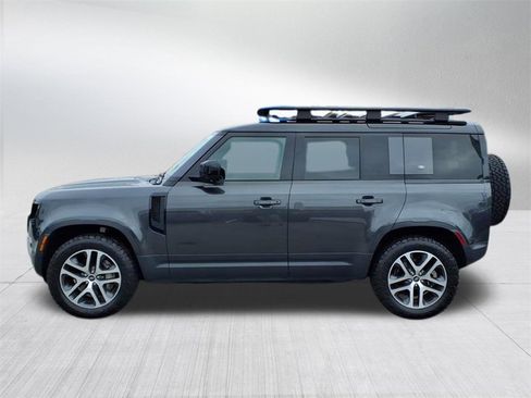 Used 2022 Land Rover Defender 110 SE image 7