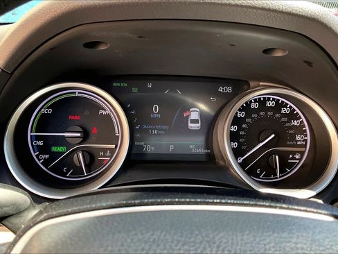 Used 2021 Toyota Camry XLE FWD image 26