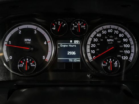 Used 2011 RAM 2500 ST w/ Cold Weather Group AWD/4WD image 17