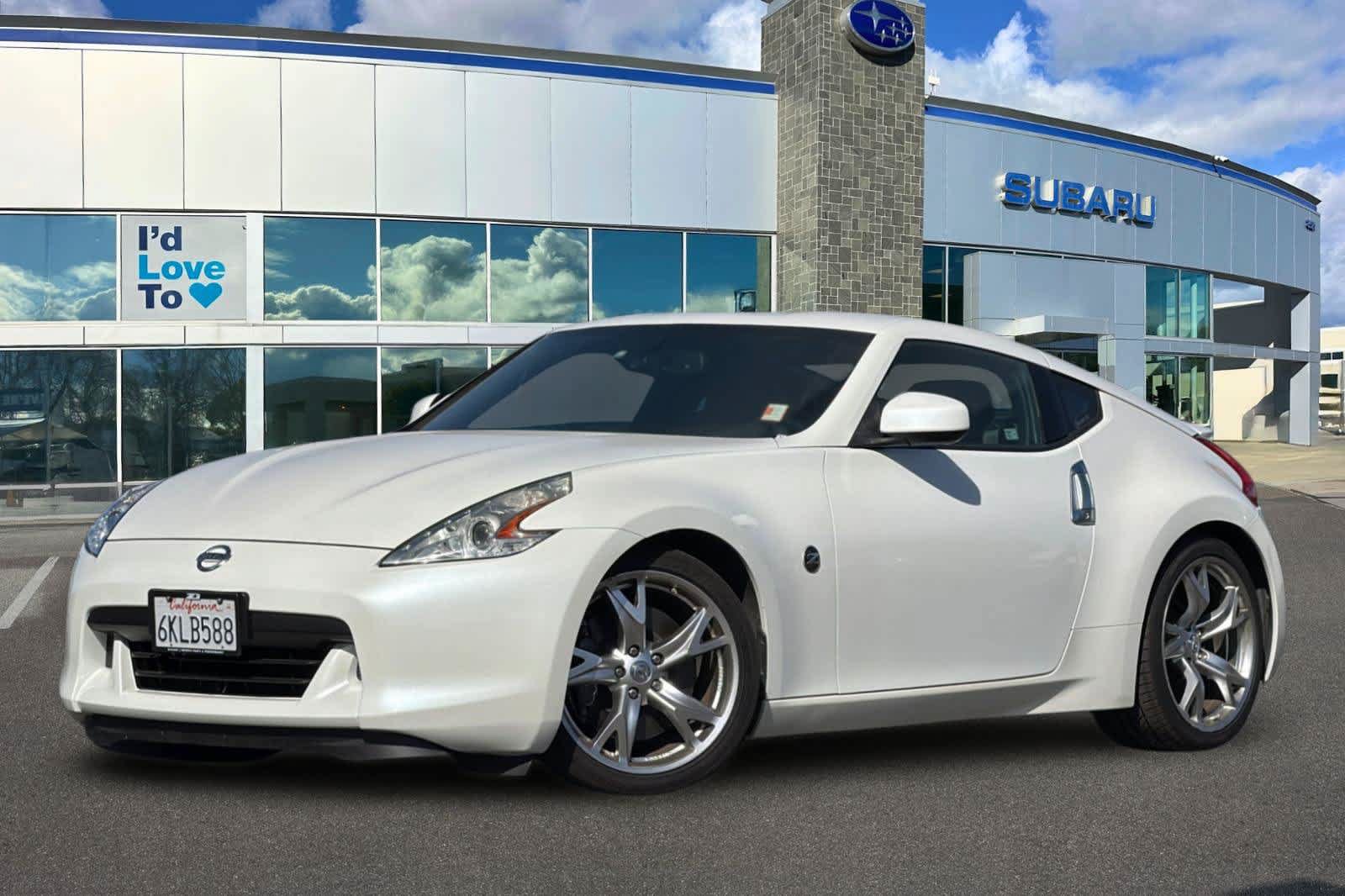 Used 2009 Nissan 370Z Touring w/ Sport Pkg RWD image 1