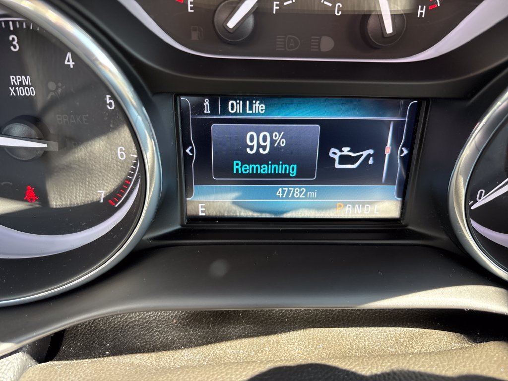 Used 2020 Buick Envision Preferred AWD/4WD image 16