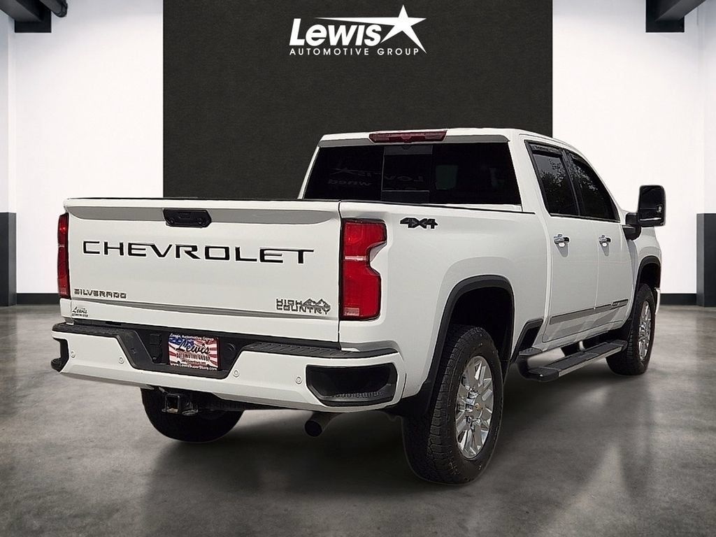 Used 2025 Chevrolet Silverado 2500 High Country AWD/4WD image 4