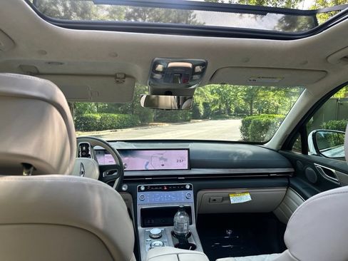 Certified 2026 Genesis GV80 3.5T Prestige AWD/4WD image 27