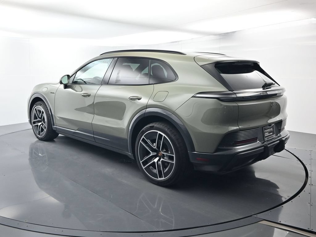 Certified 2026 Porsche Cayenne Electric AWD/4WD image 3