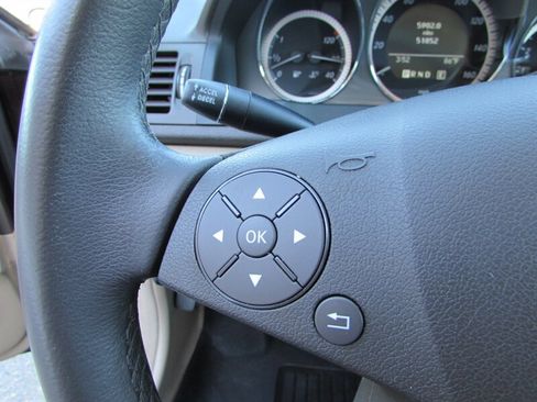 Used 2011 Mercedes-Benz C 300 Sedan image 11