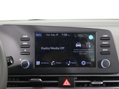 Used 2026 Hyundai Elantra Sport FWD image 9